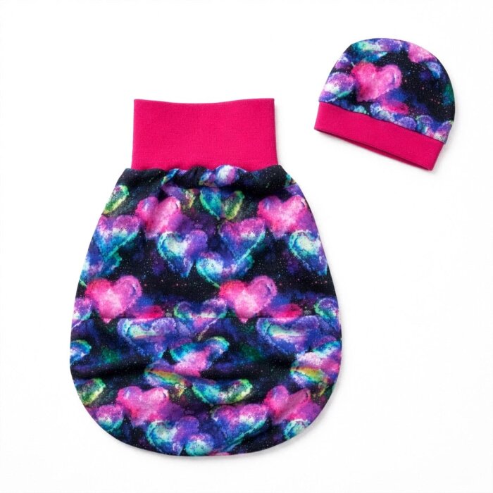 Strampelsack Schlafsack Neon Hearts - nachblau-bunt