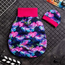 Strampelsack Schlafsack Neon Hearts - nachblau-bunt